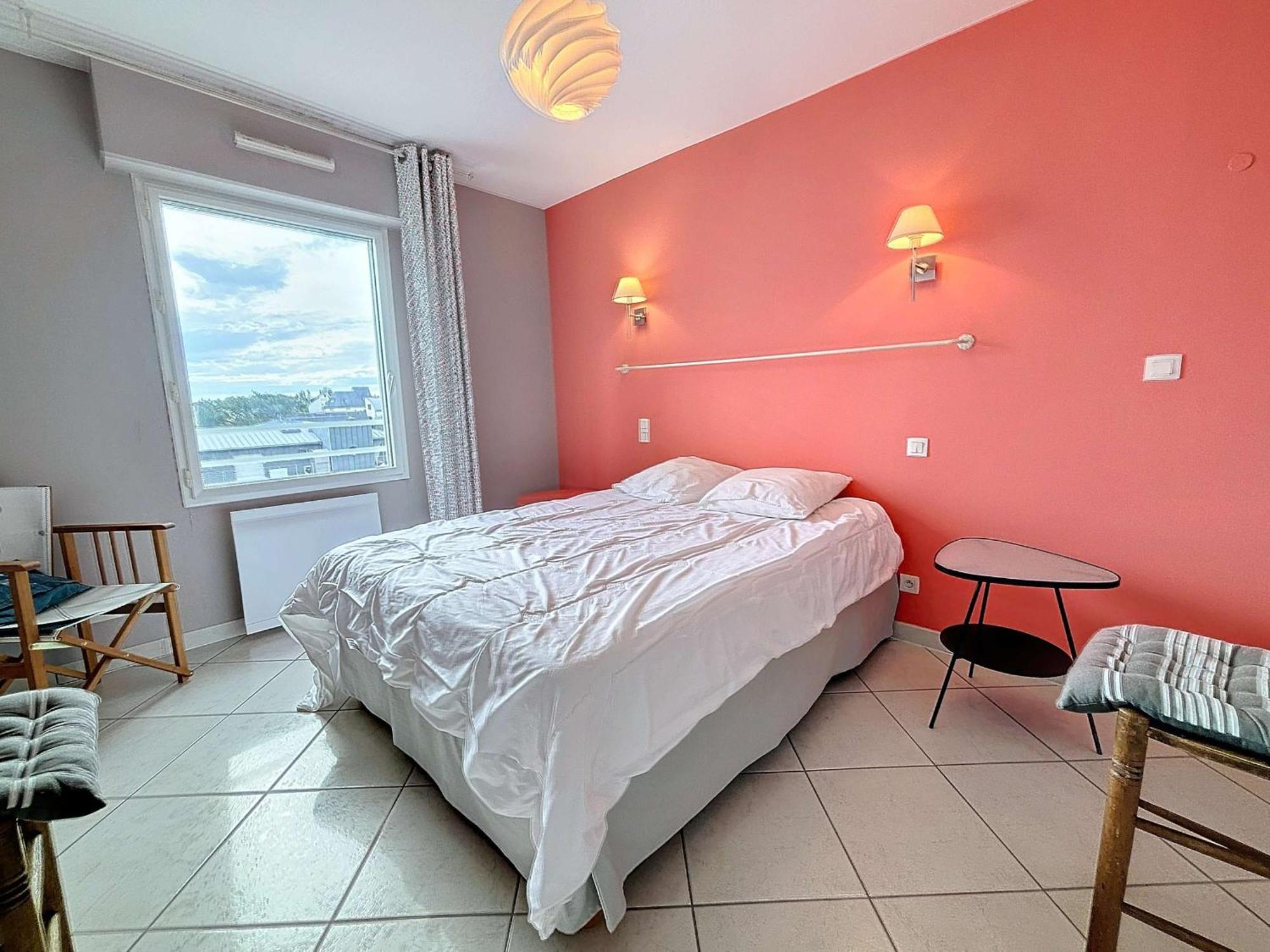 Appartement A 300M De La Plage Avec Balcon Et Parking A Granville - Fr-1-361-17 Kültér fotó